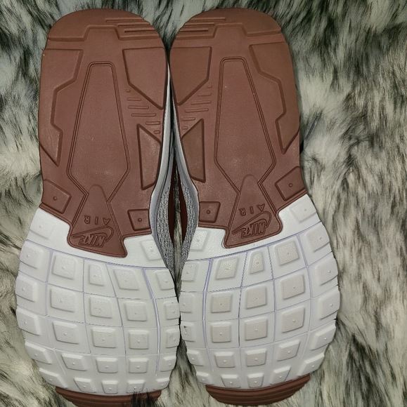 Nike Air - Picture 2 of 6